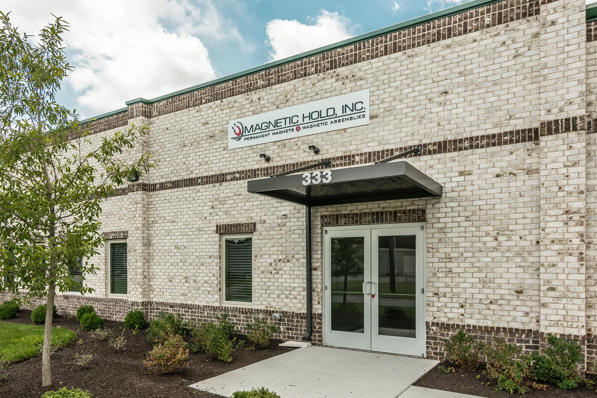 Magnetic Hold Commercial Project